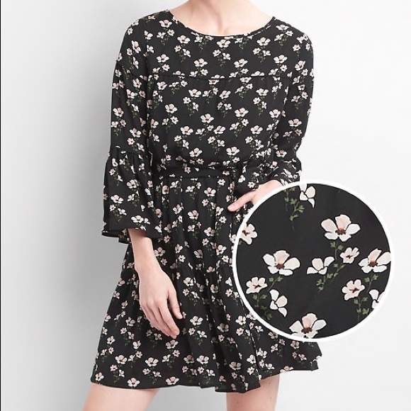 GAP Dresses & Skirts - Gap Floral Bell Sleeve Dress